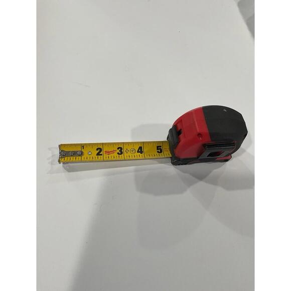 Milwaukee 25 ft Compact Measuring Tape - Red (48-22-6625) - Picture 3 of 4